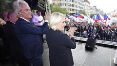 Na pódiu vystoupí teba Marine Le Penová nebo Geert Wilders.