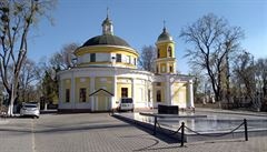 Kostel na kiinvském hbitov.