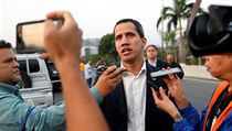 Venezuelsk opozin ldr Juan Guaid oznmil, e zaala zvren fze svren...