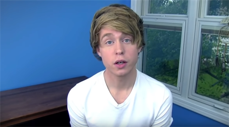 Slavný americký youtuber Austin Jones.