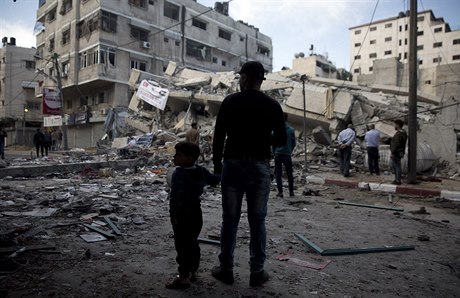 V pátek pi protestech na hranici pásma zahynuli tyi Palestinci, od soboty...