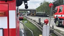 Nehoda vzeskho autobusu a nkladnho auta na Praskm okruhu.