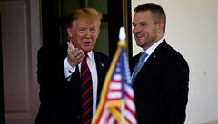 Americký prezident Donald Trump pijal v Bílém dom slovenského premiéra Petera...