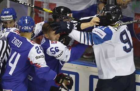 Potyka v utkn Finsko - Slovensko.