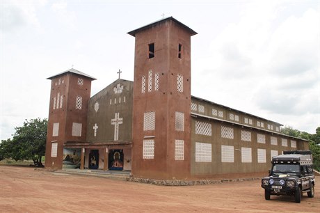 Kostel ve státu Burkina Faso (ilustraní snímek)