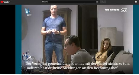 Heinz-Christian Strache (v popedí) na videu. Fingované dcei ruského oligarchy...