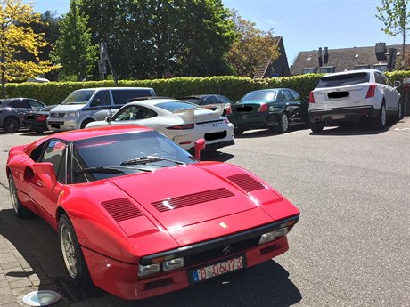 Ukradený vzácný vz Ferrari 288 GTO