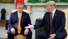 Trump pijal Orbna. Pochvlil jeho migran politiku