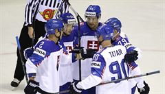 Radost slovenských hokejist v utkání s Francií