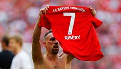 Franck Ribéry se louí s fanouky Bayernu