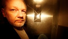 Švédsko znovu otevře vyšetřování Assange, v zemi čelí obvinění ze znásilnění