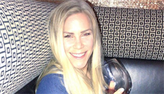 Katlyn Chookagianov� je t�icetilet� bojovnice UFC.