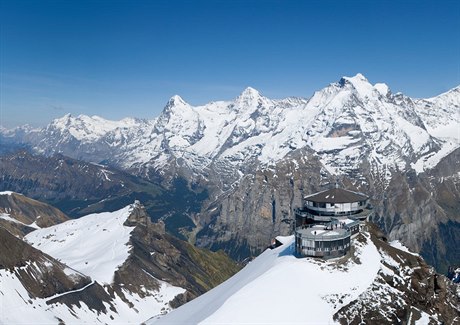 První otáecí restaurace Alp Piz Gloria s výhledem na Jungfrau, Mnicha a Eiger