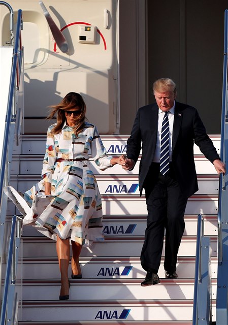 Americký prezident Donald Trump a první dáma Melanie Trumpová dorazili na...