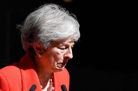Britská premiérka Theresa Mayová oznámila rezignaci