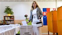 Nastupujc slovensk prezidentka Zuzana aputov odevzdala 25. kvtna 2019 v...
