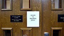 Stt vs. Farmaceutick firmy - v Oklahom probh ji nkolikt soud,...