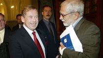Vclav Havel a Ji Strnsk na Fru 2000.