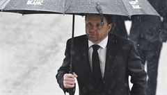 Ond�ej Krat�na na poslední rozlu�ce s Adamem Svobodou.