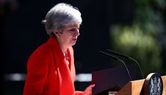 Britská premiérka Theresa Mayová plakala na konci svého projevu.