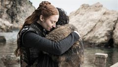 Poslední obtí? Sansa Stark (Sophie Turnerová) a Jon Sníh (Kit Harington). Hra...