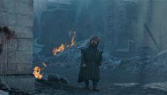 Tyrion Lannister (Peter Dinklage) v troskách Králova pístavit. Hra o trny,...