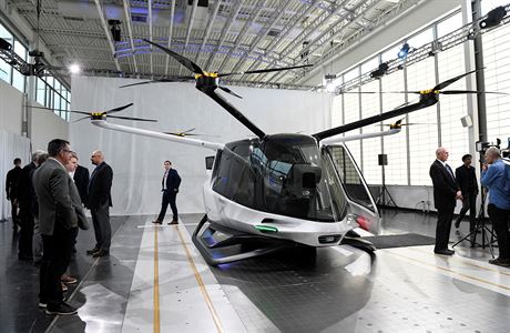 Model létajícího vozidla Skai od firmy Alaka'i Technologies.
