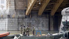 V Budapešti se potopila loď s turisty. Zemřelo sedm lidí a dalších dvacet jedna se pohřešuje