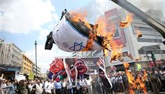 ‚Smrt Americe‘ nebo ‚Smrt Izraeli‘. Desetitisíce Íránců manifestovaly na podporu Palestinců