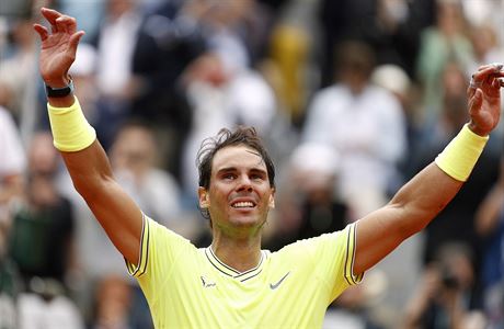 Nadalova radost po vhe na French Open