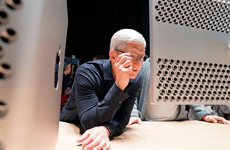 éf Applu Tim Cook u nového poítae Mac Pro.