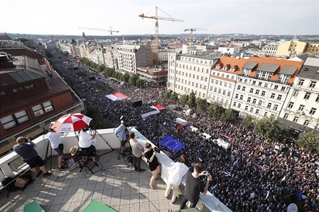 Vedle posílení pojistek nezávislosti justice zástupci spolku nov usilují také...