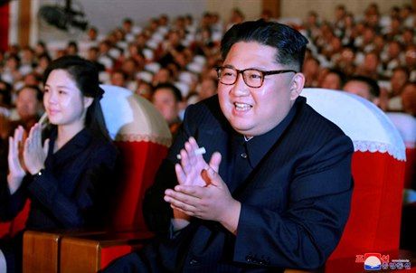 Severokorejský vdce Kim ong-un bhem pedstavení.
