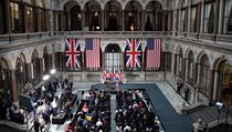 Americk prezident Donald Trump na spolen tiskov konferenci s britskou...