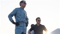 Christian Bale a Matt Damon. Snímek Na plný plyn (2019). Režie: James Mangold.