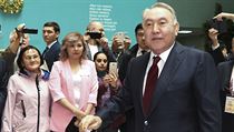 Bval kazask prezident Nursultan Nazarbajev u voleb.