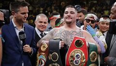 Andy Ruiz s pásy mistra sv�ta.
