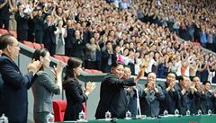 Kim �ong-un b�hem oslav.