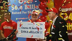 Charles W. Jackson Jr. byl oznámen jako vítěz americké loterie „Powerball... | na serveru Lidovky.cz | aktuální zprávy