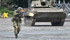 Ukázky bojové techniky. IDET 2019, Mezinárodní veletrh obranné a bezpe�nostní...