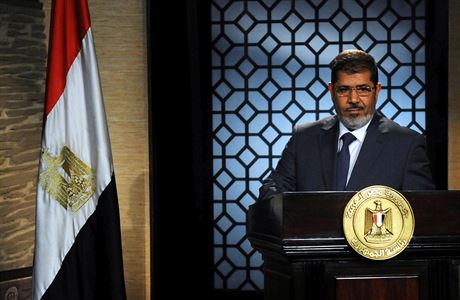 V pondlí zesnulý egyptský exprezident Mohamed Mursí, který byl favoritem...