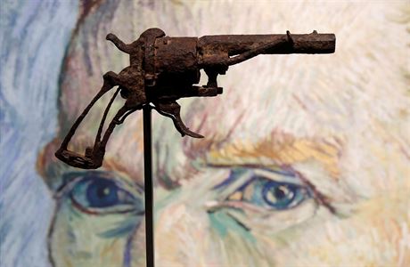 Torzo revolveru Lefaucheux, kter Vincent Van Gogh zejm pouil k ukonen...