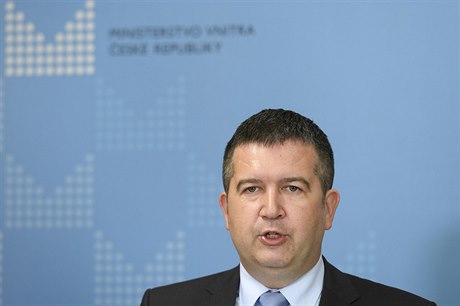 Ministr vnitra Jan Hamáek.