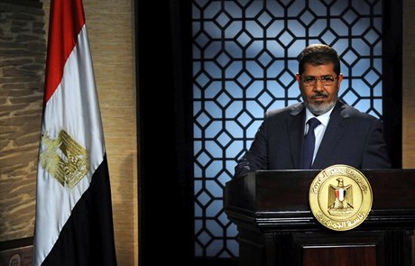 V pondlí zesnulý egyptský exprezident Mohamed Mursí, který byl favoritem...