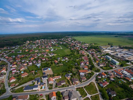 idii, chystající se do jihoeské obce, by se mli obrnit trplivostí.