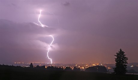 Do eska dorazí bouky.