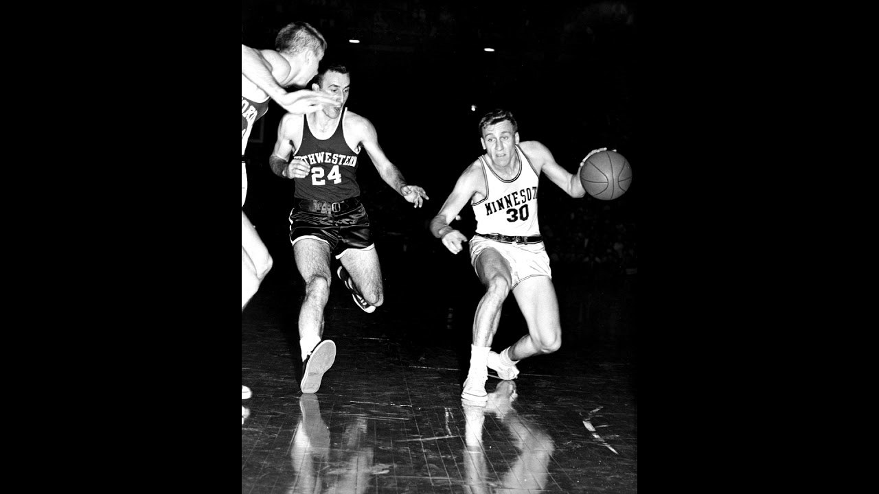Chuck Mencel v minnesotském univerzitním dresu.
