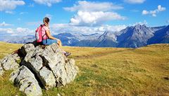 �asto doporu�ovaným výletem ze Scuolu nejen místními je horská osada S-Charl,...