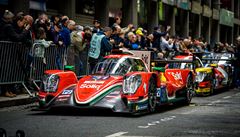 Ve francouzském Le Mans se o tomto víkendu koná slavná tyiadvacetihodinovka,...