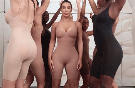 Kim Kardashian pedstavila svou novou znaku spodního prádla s názvem Kimono.